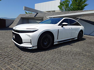 Toyota Crown image 5