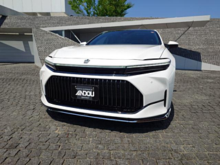 Toyota Crown image 7
