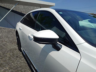 Toyota Crown image 8