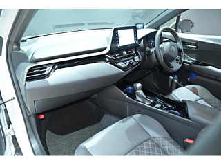 Toyota C HR image 9