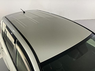 Toyota RAV4 image 9