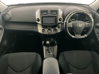 Toyota RAV4 image 10
