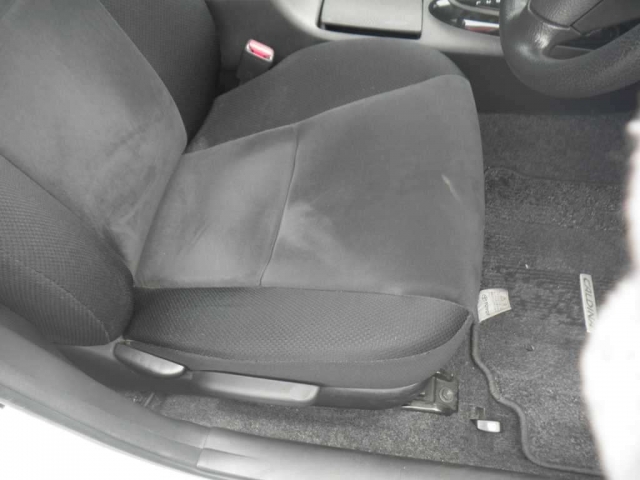 Toyota Caldina image 4