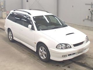 Toyota Caldina image 5