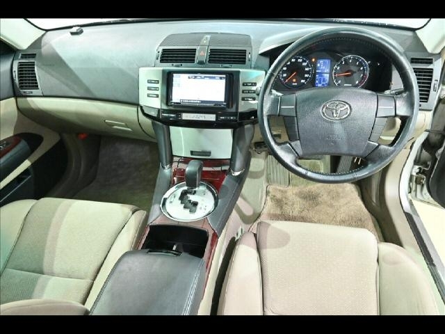 Toyota Mark X image 3