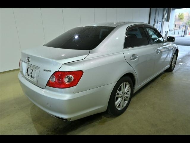Toyota Mark X image 2