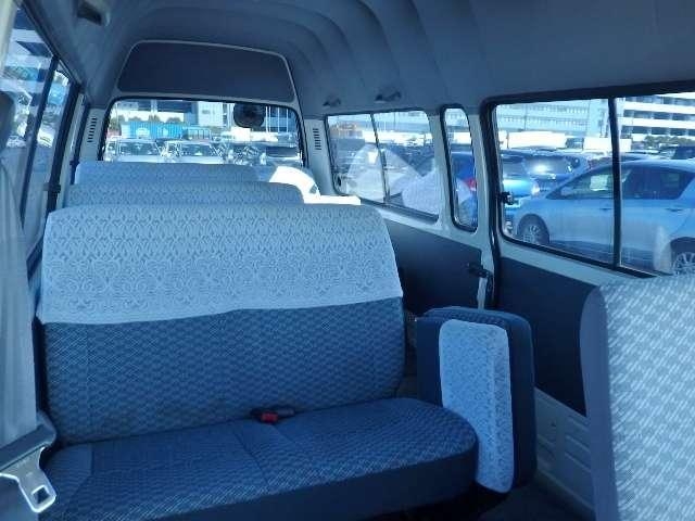 Toyota Hiace image 13