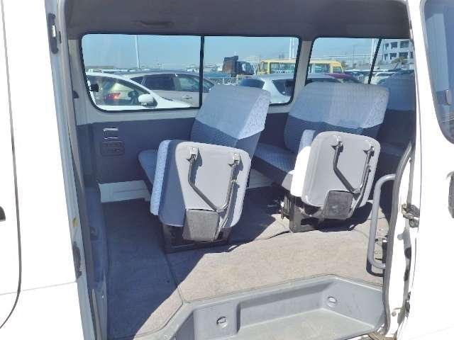 Toyota Hiace image 12