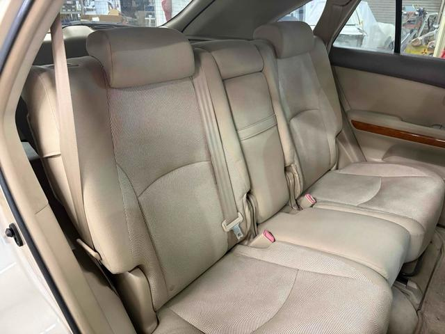 TOYOTA HARRIER image 6